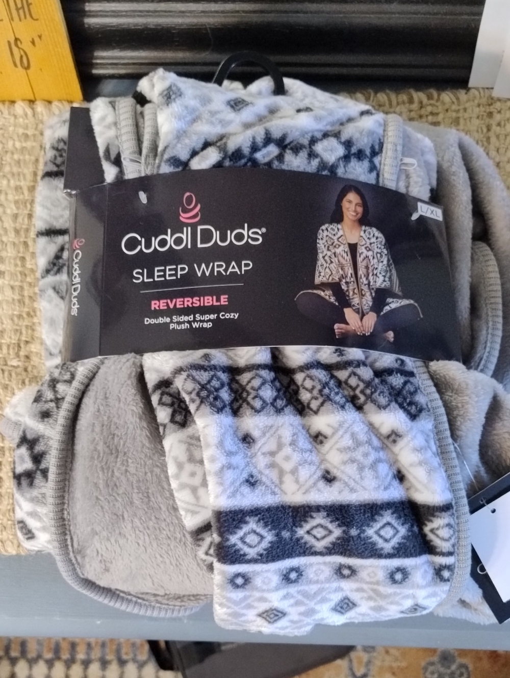 Cuddl Duds Reversible Gray & White Plush Sleep Wrap